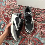 جردن 1 لو ترویس/jordan 1 low travis