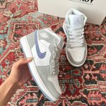 جردن ۱ مید ولف گری/jordan1 mid wolf grey