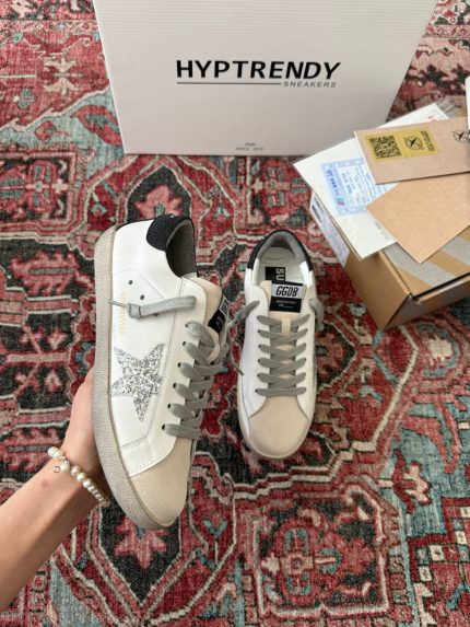 گلدن گوس/golden goose