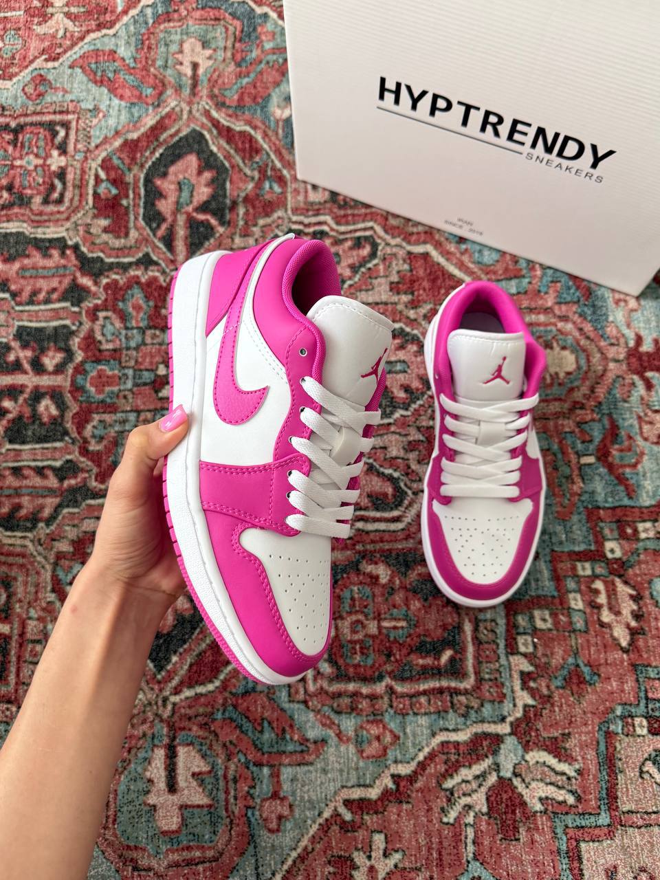 جردن ۱ لو هات پینک/Jordan 1low hot pink