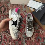 گلدن گوس/golden goose