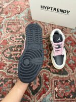 جردن ۱ لو جید اسموک/Jordan 1 low jade smoke - تصویر 5