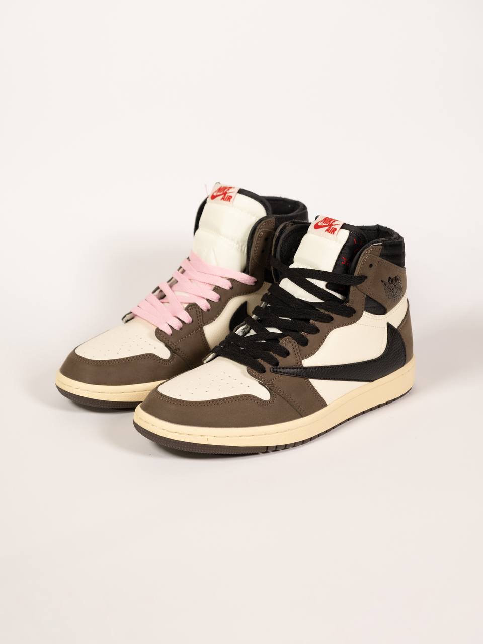 IMG_20251220_223918_947 جردن ۱ ترویس/jordan 1 travis - تصویر 1