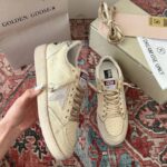 گلدن گوس/golden goose