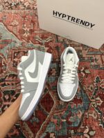 جردن وان لو طوسی سفید /Jordan 1 low wolf grey - تصویر 4