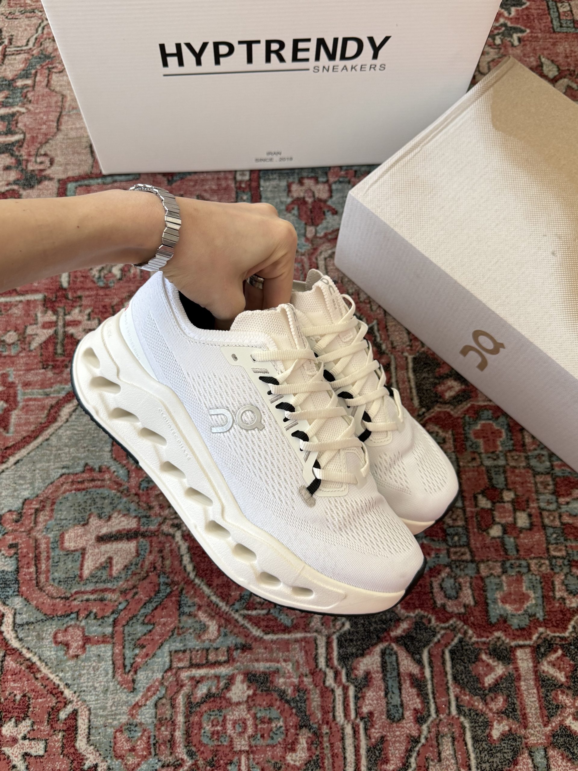 IMG_9248 On cloud surfer white/ آن کلود سرفر سفید - تصویر 1