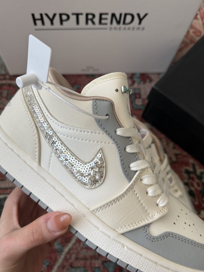 Jordan 1 low sail pearl / جردن وان لو کرم طوسی - تصویر 4