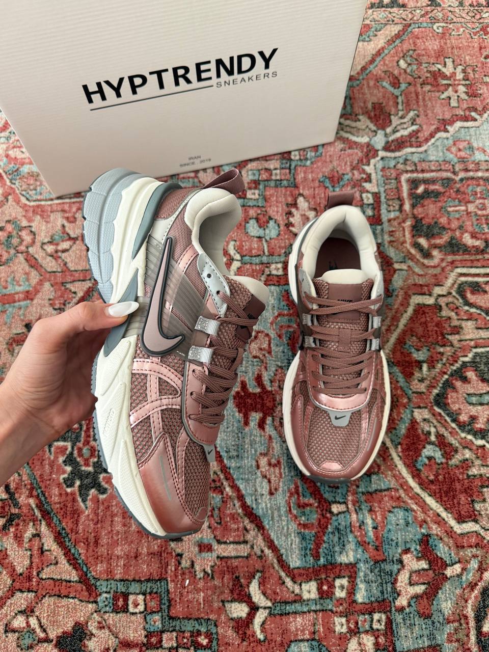nike v2k  / نایکی وی تو کی