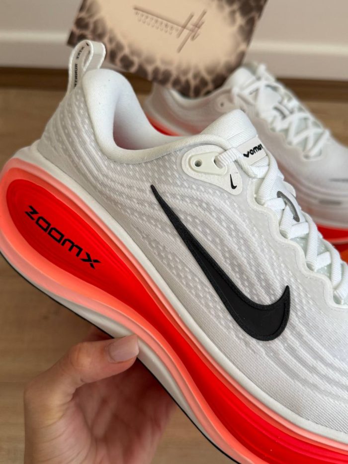 Nike vomero plus  نایکی ومرو پلاس - Image 4
