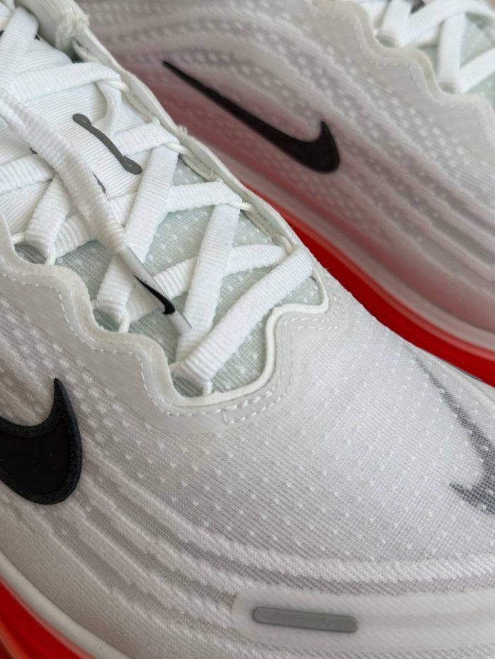 Nike vomero plus  نایکی ومرو پلاس - Image 7