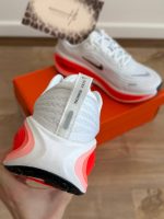 Nike vomero plus  نایکی ومرو پلاس - Image 8