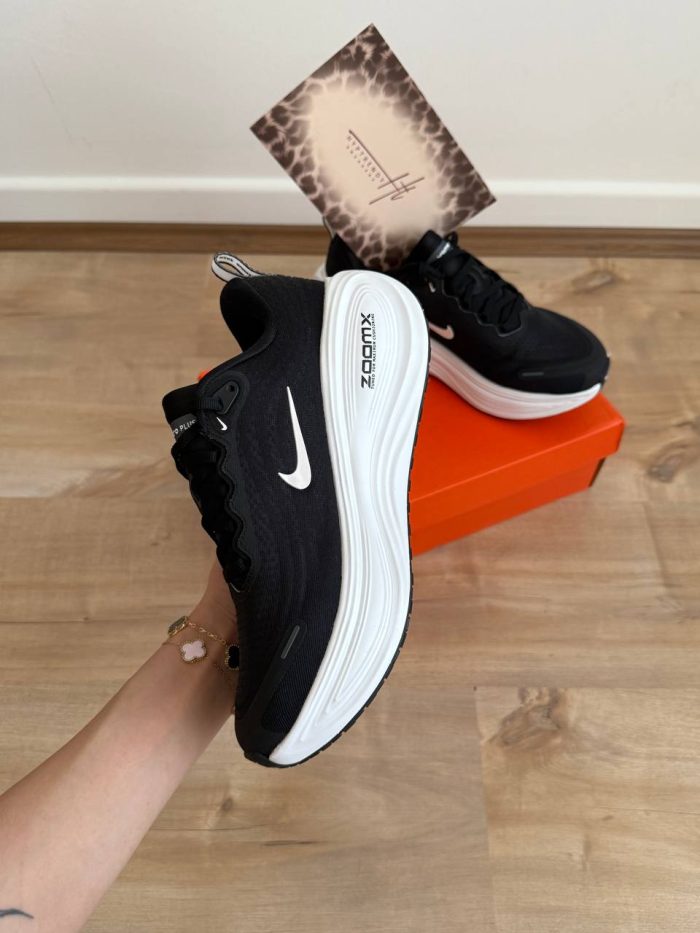 Nike vomero plus  نایکی ومرو پلاس  2 - Image 7