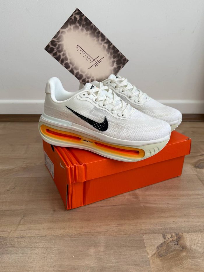 Nike vomero plus  نایکی ومرو پلاس  4 - Image 7