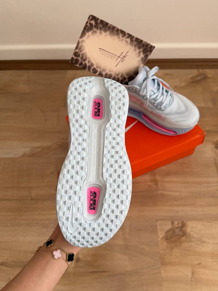 Nike vomero plus  نایکی ومرو پلاس  6 - Image 5