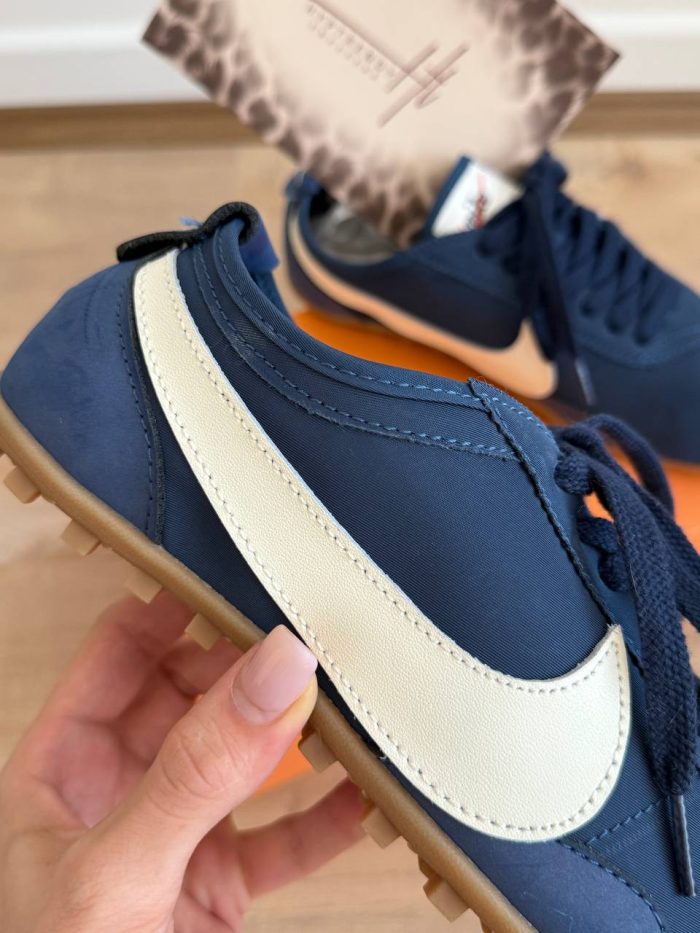 Nike moon shoe  نایکی مون شو 3 - Image 8